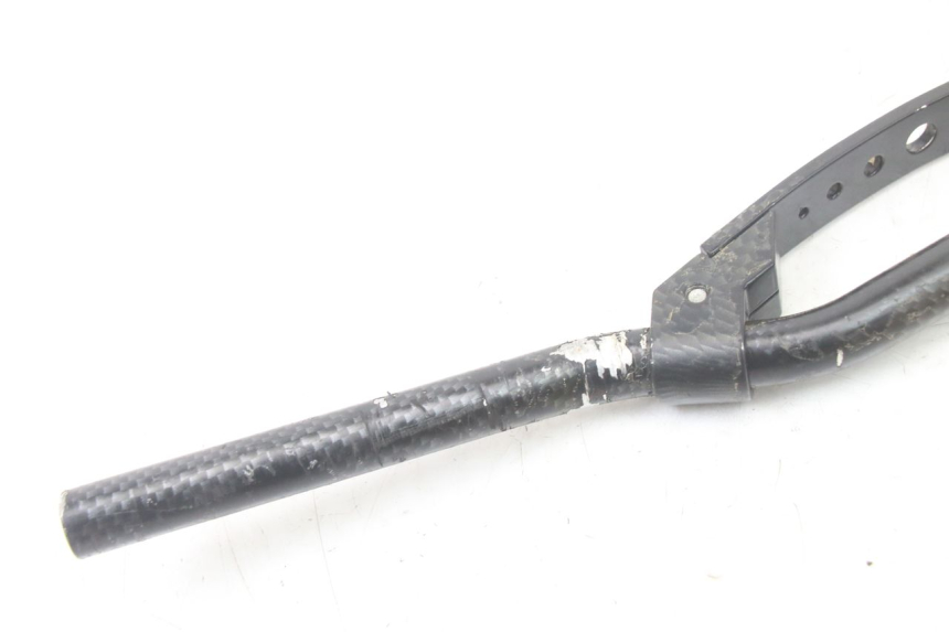 photo de GUIDÃO YAMAHA AEROX 50 (1997 - 2006) - Pontos de fixação