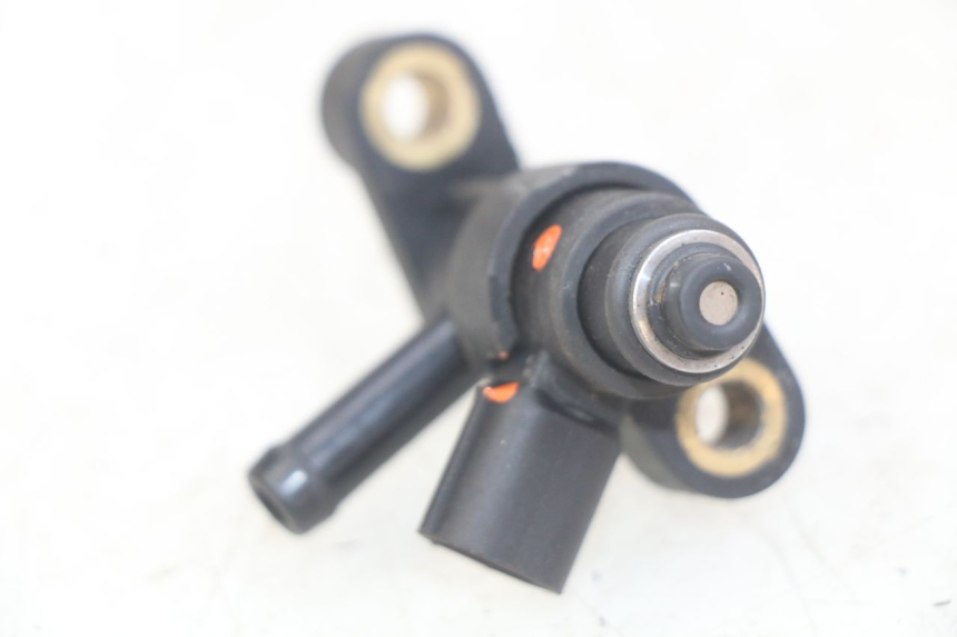 photo de INJETOR PEUGEOT DJANGO 4T 50 (2014 - 2019) - Zoom do estado de desgaste