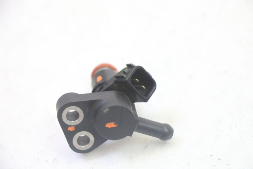photo de INJETOR HONDA FES S-WING SWING ABS 125 (2007 - 2015) - Outro ângulo de visão