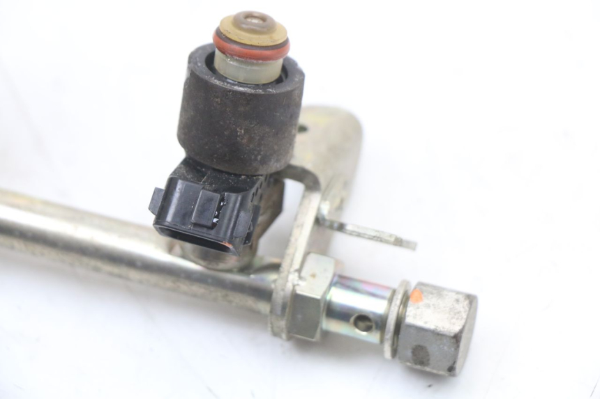 photo de INJETOR HONDA FJS SILVER WING SILVERWING 400 (2005 - 2008) - Outro ângulo de visão