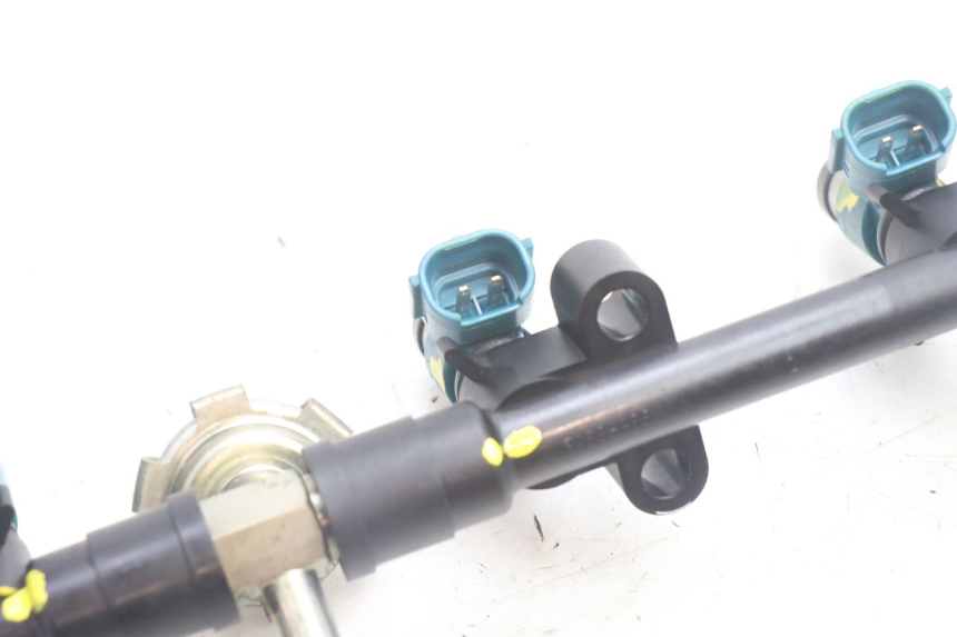 photo de INJETOR YAMAHA FZ8 800 (2010 - 2016) - Estado da superfície