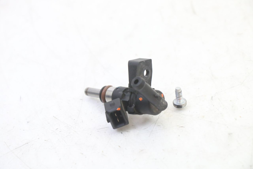 photo de INJETOR BMW G310 R 310 (2016 - 2020) - Outro ângulo de visão