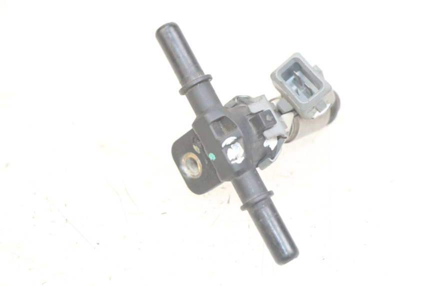photo de INJETOR GILERA GP 800 (2007 - 2013) - Detalhe da peça