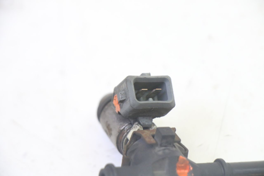 photo de INJETOR PIAGGIO MP3 500 (2011 - 2015) - Outro ângulo de visão