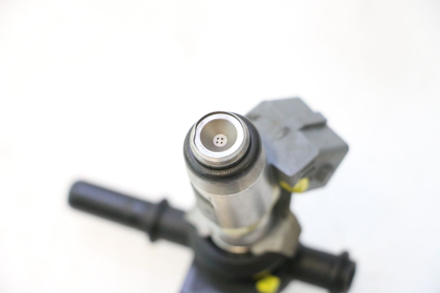 photo de INJETOR PIAGGIO MP3 500 (2011 - 2015) - Outro ângulo de visão