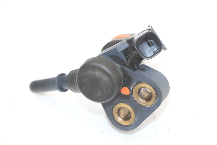 photo de INJETOR HONDA NHX LEAD 110 (2008 - 2010) - Outro ângulo de visão