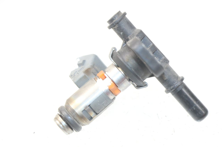 photo de INJETOR PEUGEOT SATELIS 300 (2012 - 2015) - Zoom do estado de desgaste