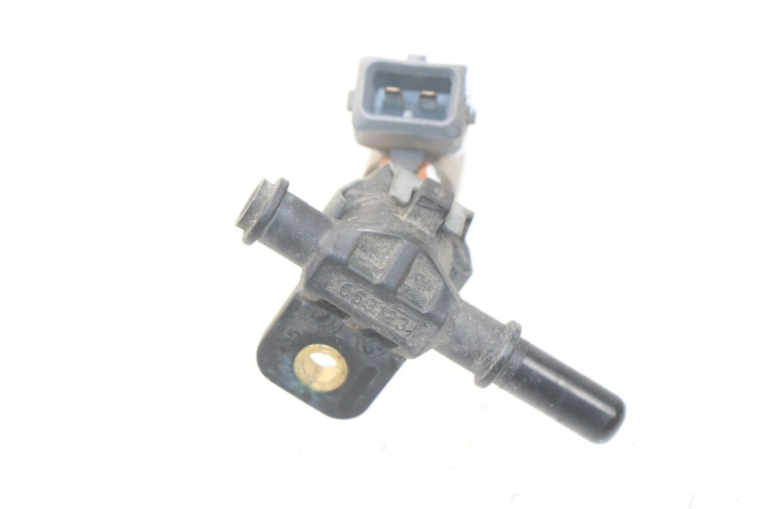 photo de INJETOR PEUGEOT SATELIS 300 (2012 - 2015) - Outro ângulo de visão