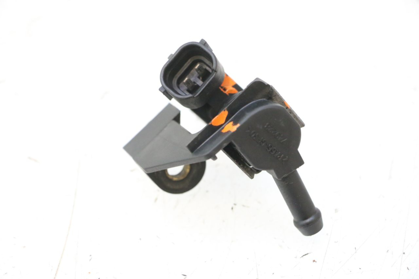 photo de INJETOR PEUGEOT SATELIS 125 (2006 - 2009) - Outro ângulo de visão
