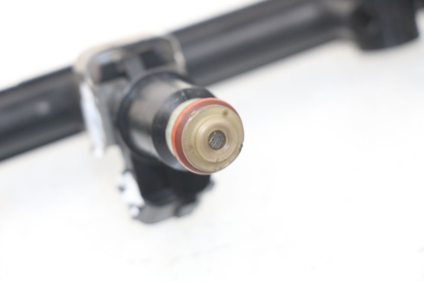 photo de INJETOR TRIUMPH SPRINT ST ABS 1050 (2005 - 2007) - Estado da superfície
