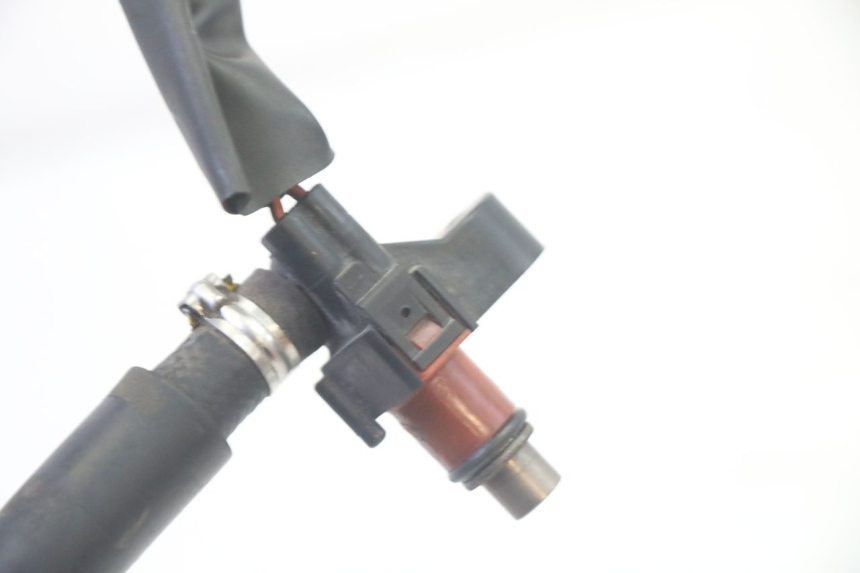 photo de INJETOR YAMAHA X-MAX XMAX 125 (2010 - 2013) - Outro ângulo de visão