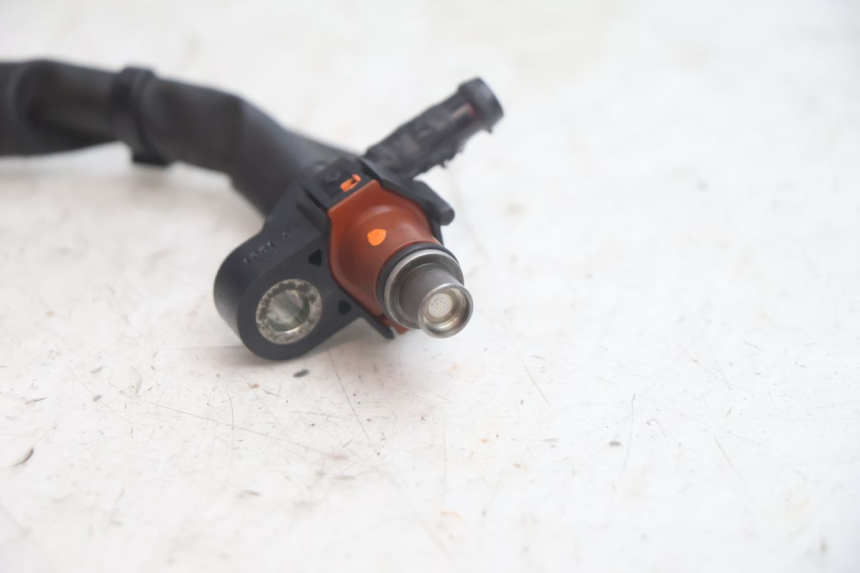 photo de INJETOR YAMAHA X-MAX XMAX 125 (2010 - 2013) - Outro ângulo de visão