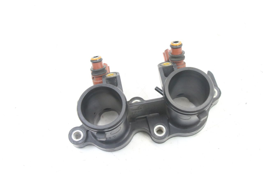 photo de INJETOR YAMAHA YP T-MAX TMAX 530 (2017 - 2020) - Pontos de fixação
