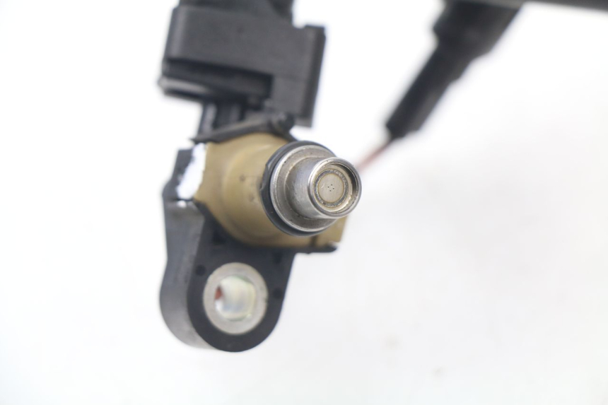 photo de INJETOR YAMAHA YBR 125 (2007 - 2009) - Pontos de fixação