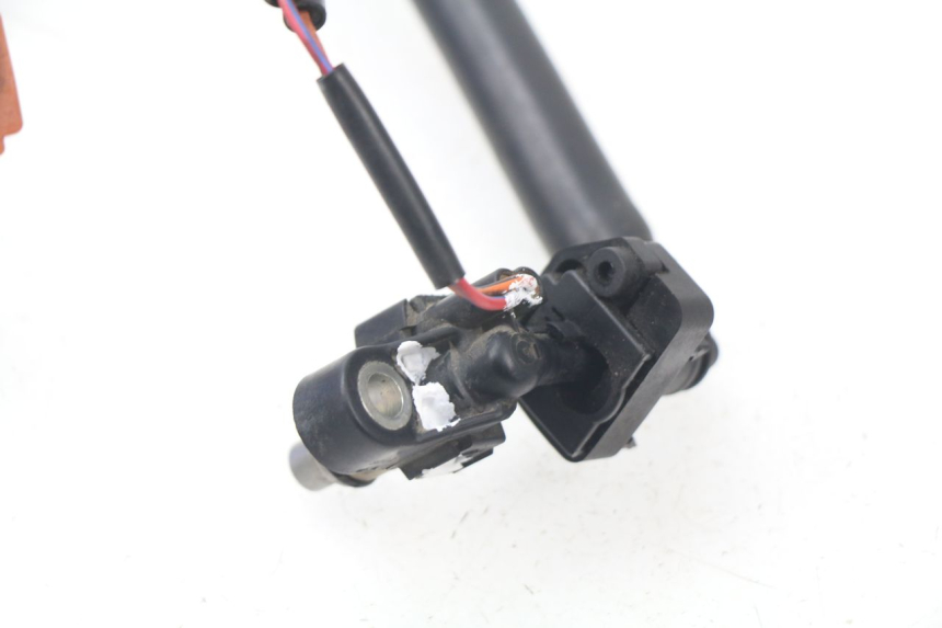 photo de INJETOR YAMAHA YBR 125 (2007 - 2009) - Estado da superfície