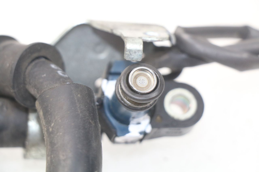 photo de INJETOR YAMAHA YP X-MAX XMAX 400 (2014 - 2017) - Pontos de fixação