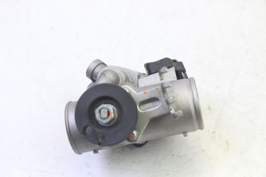 photo de INJEÇÃO QUADRO 4 4D 350 (2015 - 2018) - Pontos de fixação