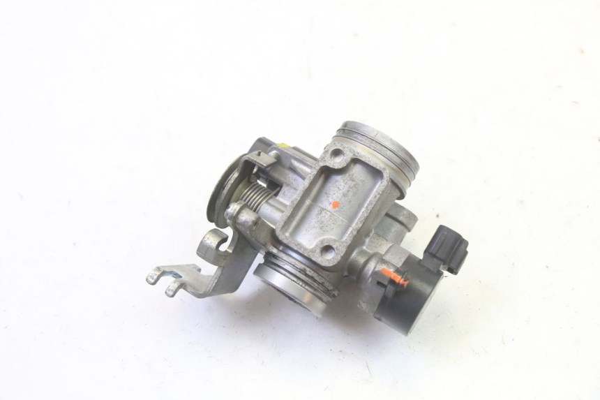 photo de INJEÇÃO SUZUKI BURGMAN 125 (2007 - 2014) - Outro ângulo de visão