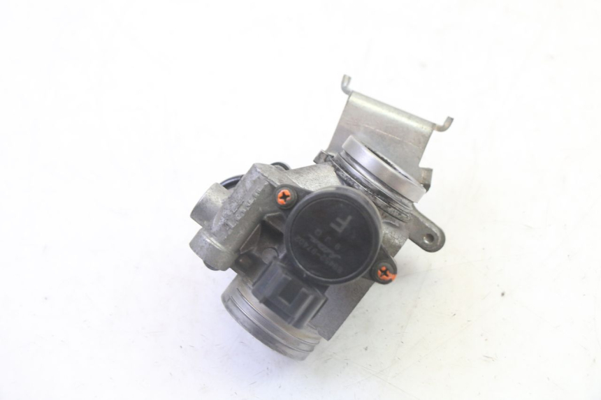 photo de INJEÇÃO SUZUKI BURGMAN 125 (2007 - 2014) - Pontos de fixação