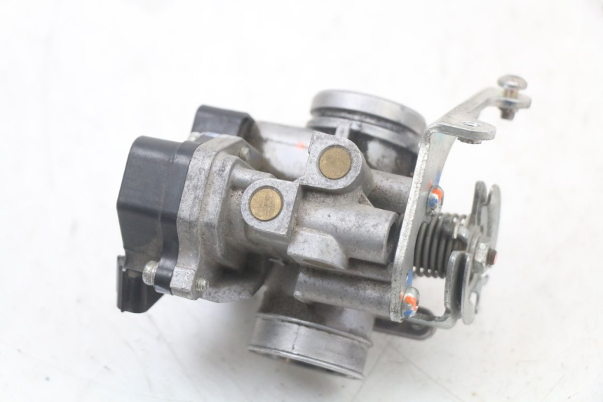 photo de INJEÇÃO YAMAHA BW'S BWS 125 (2010 - 2013) - Pontos de fixação