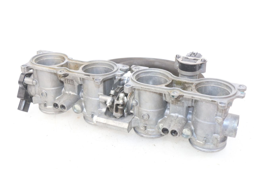 photo de INJEÇÃO HONDA CBRF CBR-F PC41 600 (2011 - 2013) - Pontos de fixação