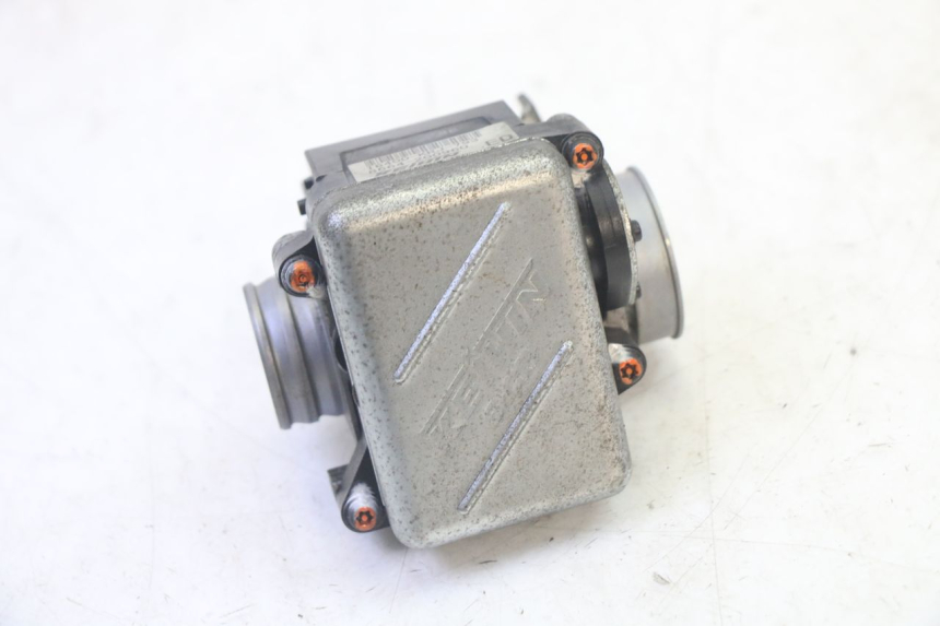 photo de INJEÇÃO HONDA FES S-WING SWING ABS 125 (2007 - 2015) - Estado da superfície