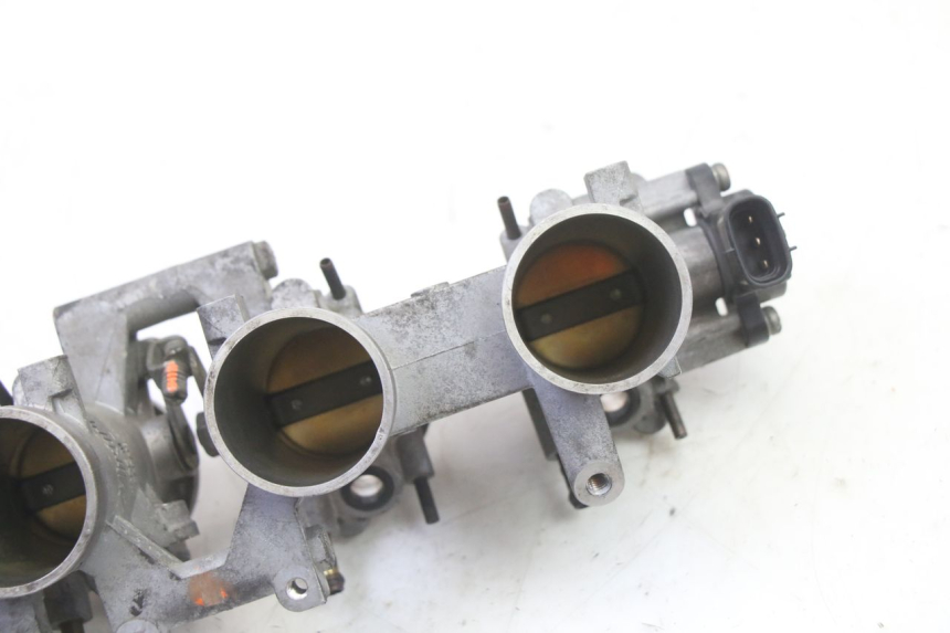 photo de INJEÇÃO YAMAHA FZ6 FAZER S2 600 (2007 - 2011) - Zoom do estado de desgaste
