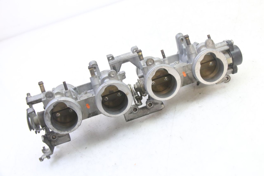 photo de INJEÇÃO YAMAHA FZ6 FAZER S2 600 (2007 - 2011) - Vista geral