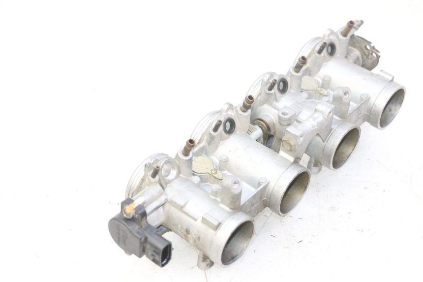 photo de INJEÇÃO YAMAHA FZ6 N FAZER 600 (2004 - 2006) - Vista geral