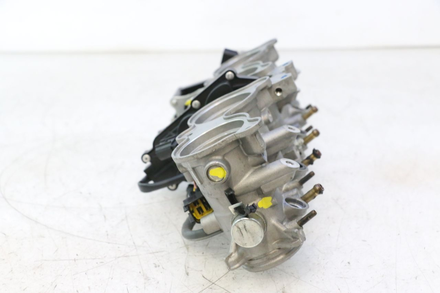 photo de INJEÇÃO YAMAHA FZ8 800 (2010 - 2016) - Outro ângulo de visão