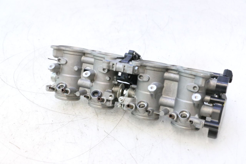 photo de INJEÇÃO YAMAHA FZ8 800 (2010 - 2016) - Ampliação técnica