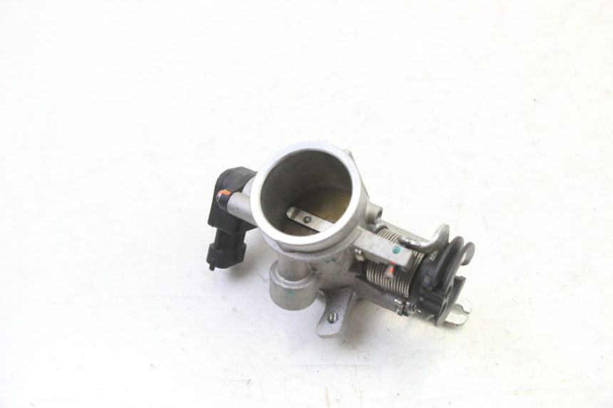 photo de INJEÇÃO BMW G310 R 310 (2016 - 2020) - Outro ângulo de visão