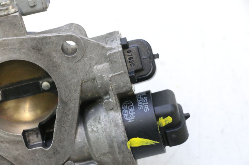 photo de INJEÇÃO GILERA GP 800 (2007 - 2013) - Detalhe da peça