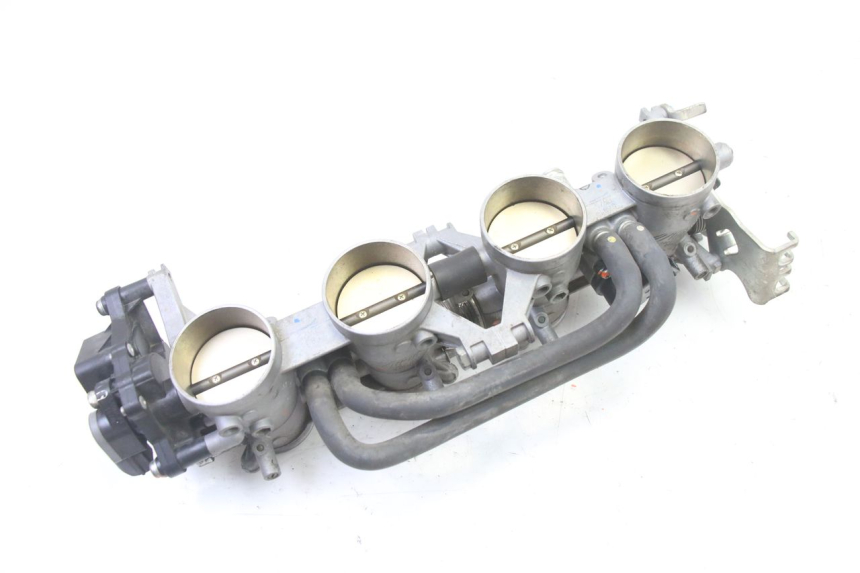 photo de INJEÇÃO SUZUKI GSR 750 (2011 - 2017) - Pontos de fixação