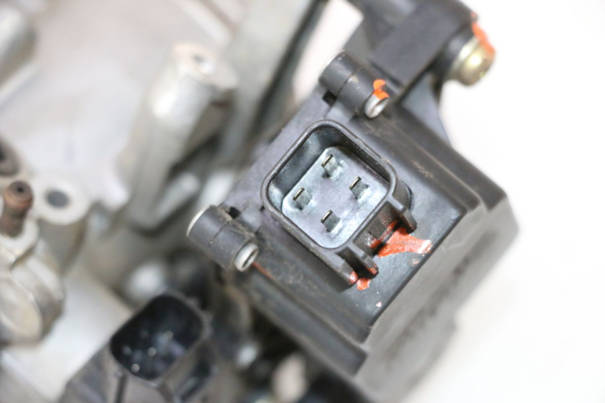 photo de INJEÇÃO SUZUKI GSR 600 (2005 - 2012) - Detalhes característicos