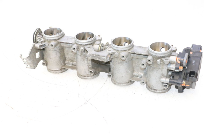photo de INJEÇÃO SUZUKI GSR 600 (2005 - 2012) - Outro ângulo de visão
