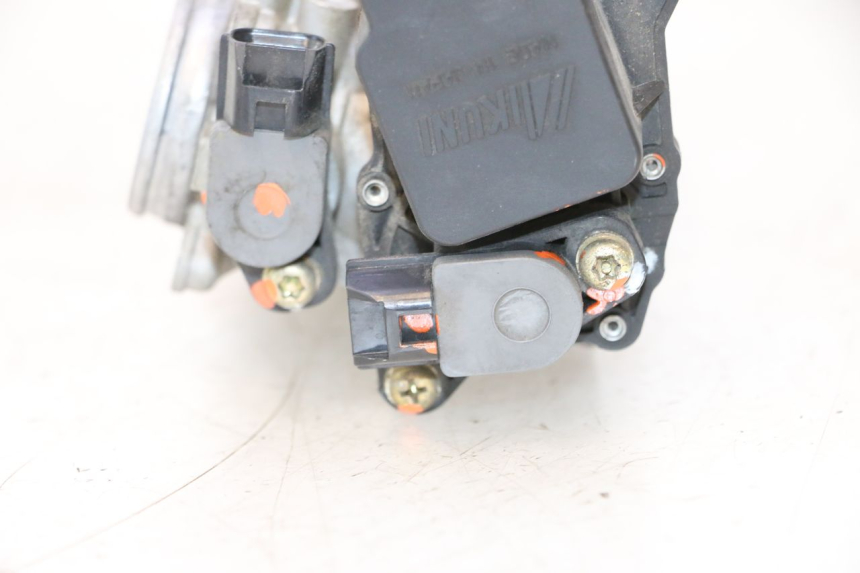 photo de INJEÇÃO SUZUKI GSR 600 (2005 - 2012) - Estado da superfície