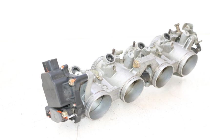 photo de INJEÇÃO SUZUKI GSR 600 (2005 - 2012) - Marcações e referências