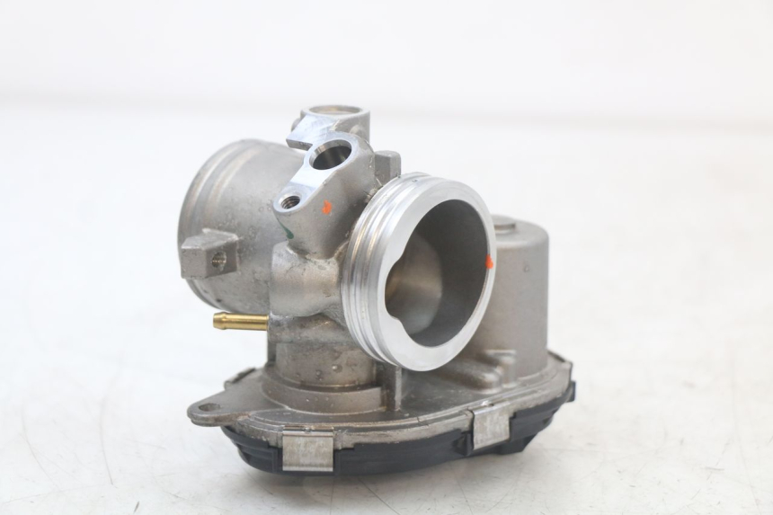 photo de INJEÇÃO HUSQVARNA SVARTPILEN 401 (2018 - 2023) - Zoom do estado de desgaste