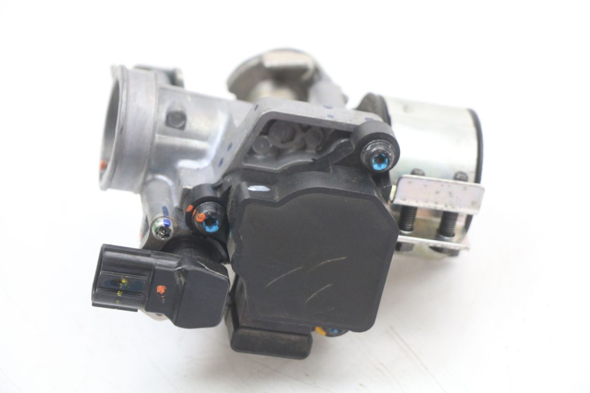photo de INJEÇÃO HONDA PCX (JF28) 125 (2009 - 2011) - Pontos de fixação