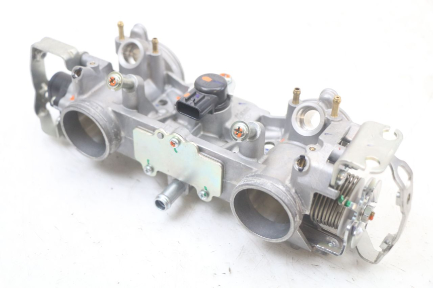 photo de INJEÇÃO ROYAL ENFIELD CONTINENTAL GT 650 (2019 - 2024) - Detalhe da peça