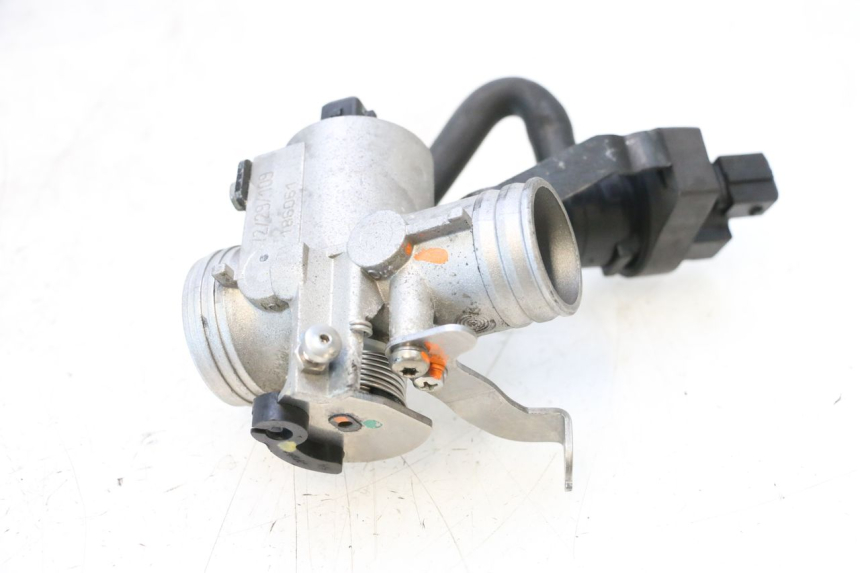 photo de INJEÇÃO PEUGEOT SATELIS COMPRESSOR K15 125 (2006 - 2009) - Outro ângulo de visão