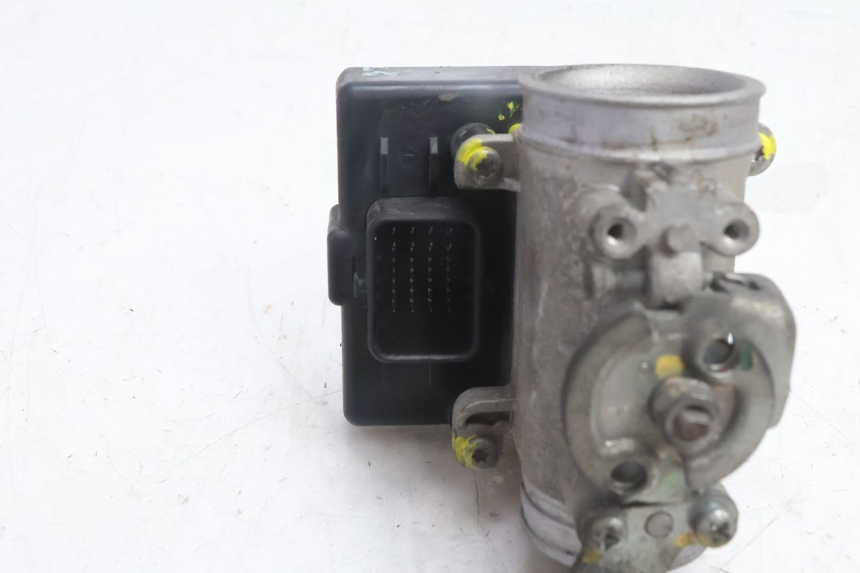 photo de INJEÇÃO PEUGEOT SATELIS 125 (2013 - 2018) - Ampliação técnica