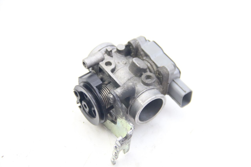 photo de INJEÇÃO SUZUKI SIXTEEN 125 (2008 - 2010) - Detalhe da peça