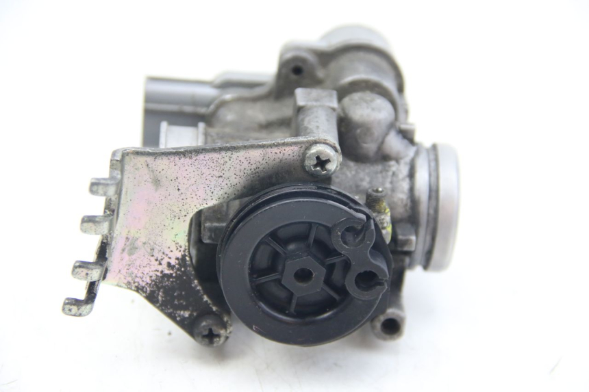 photo de INJEÇÃO SUZUKI SIXTEEN 125 (2008 - 2010) - Zoom do estado de desgaste