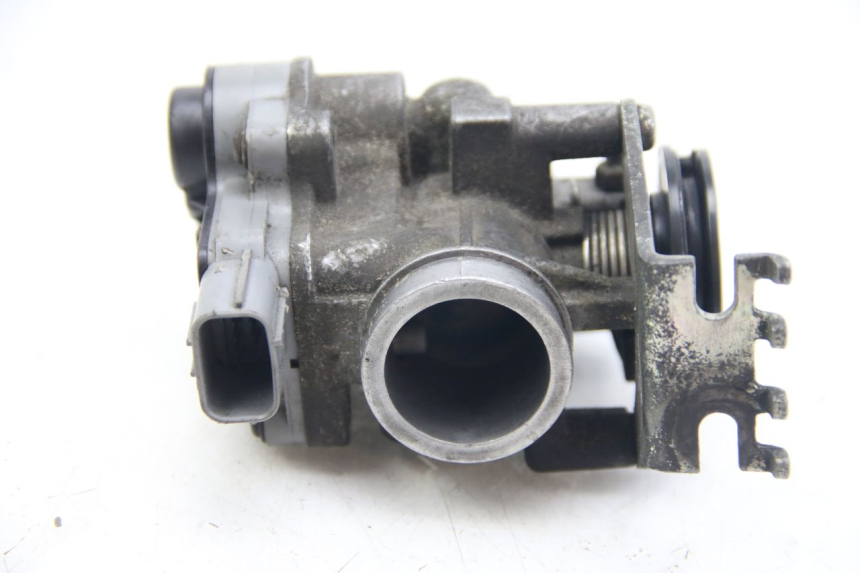 photo de INJEÇÃO SUZUKI SIXTEEN 125 (2008 - 2010) - Ampliação técnica