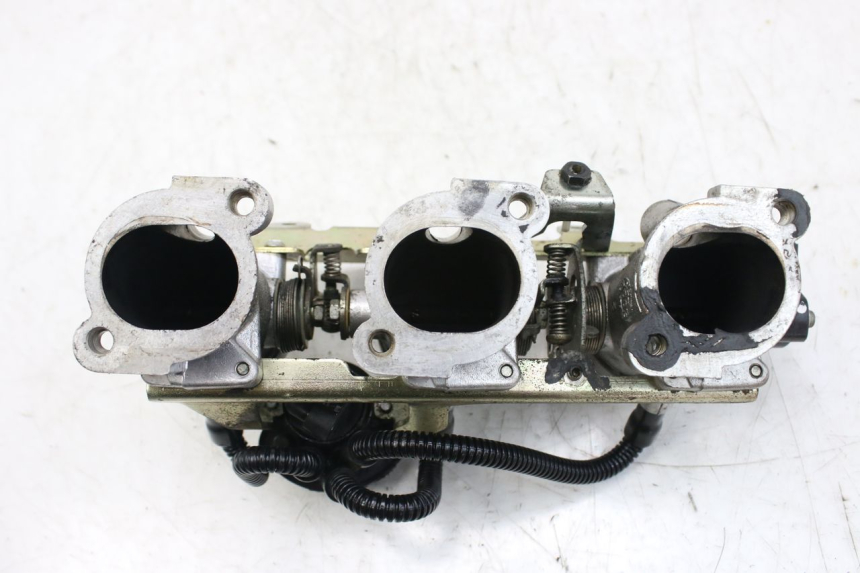 photo de INJEÇÃO TRIUMPH SPRINT ST 955 (1999 - 2001) - Detalhe da peça