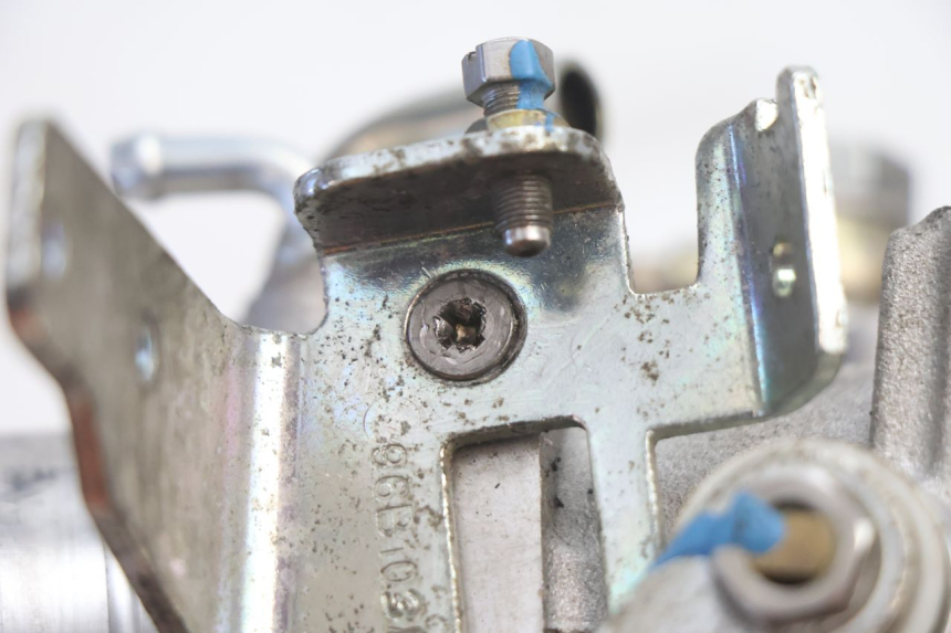 photo de INJEÇÃO CAN-AM SPYDER RS 1000 (2008 - 2012) - Pontos de fixação