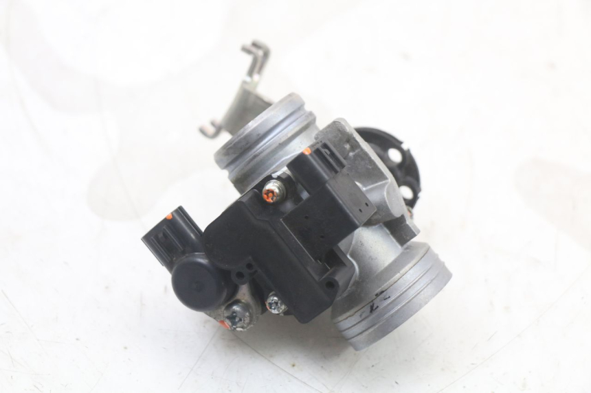 photo de INJEÇÃO SUZUKI BURGMAN 125 (2018 - 2021) - Pontos de fixação