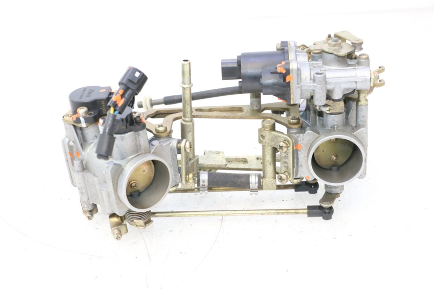 photo de INJEÇÃO SUZUKI SV S 650 (2003 - 2009) - Pontos de fixação